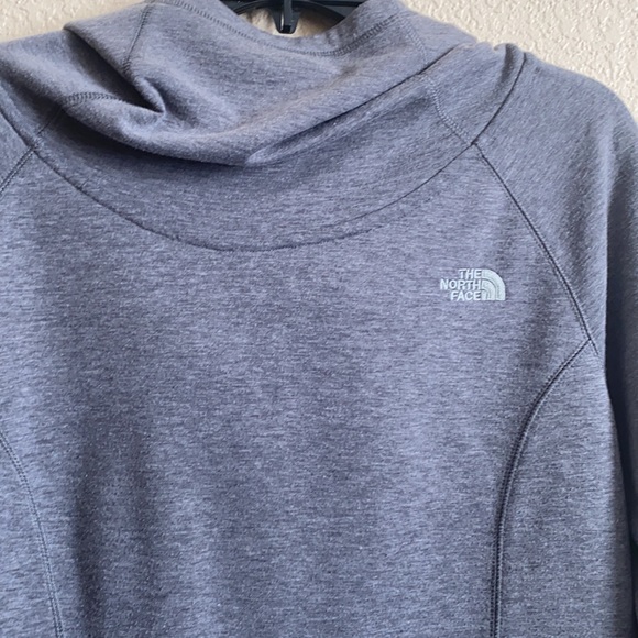The North Face Gray Pullover hoodie - Picture 2 of 4